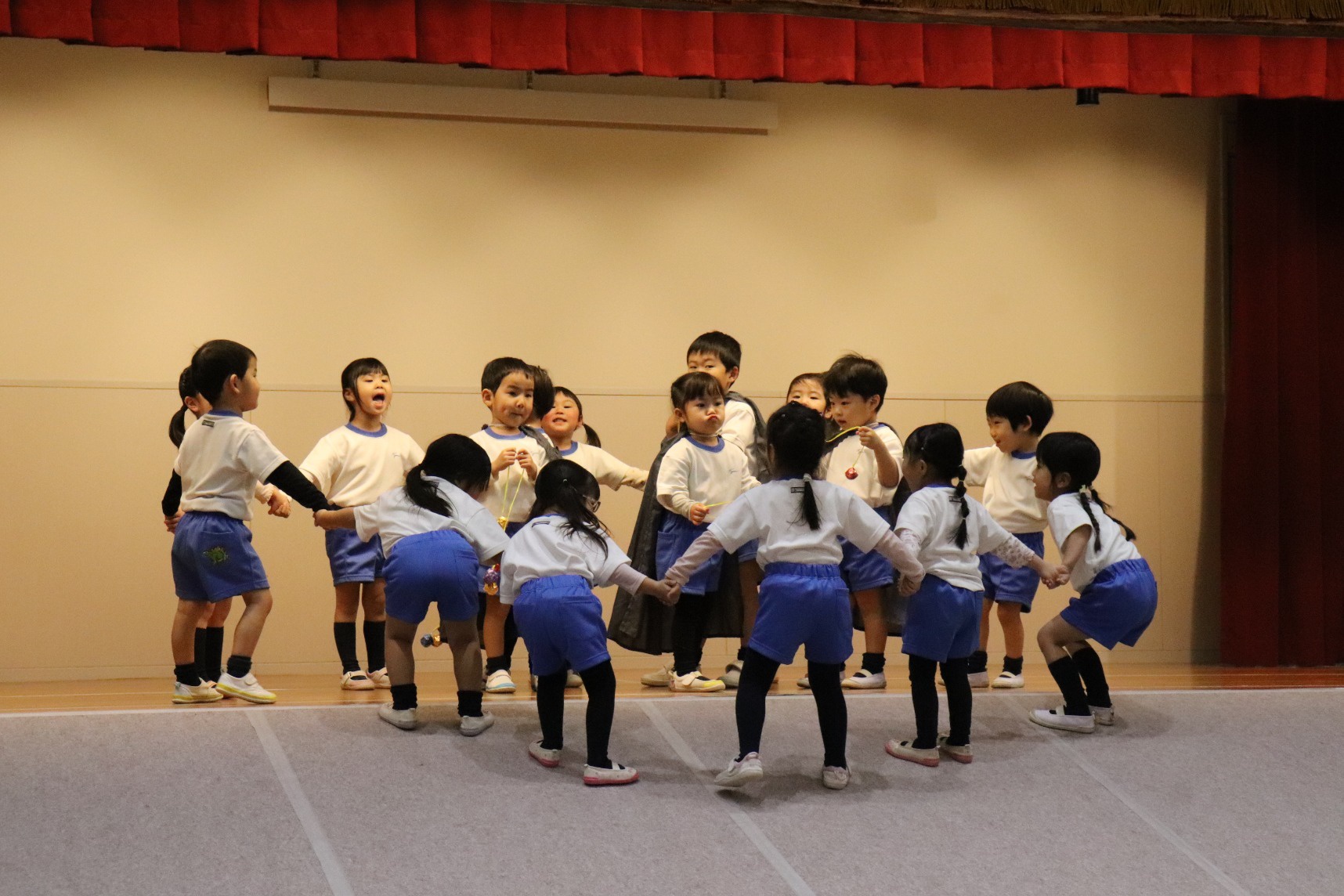 名古屋市瑞穂区 弥富幼稚園 制服 体操服